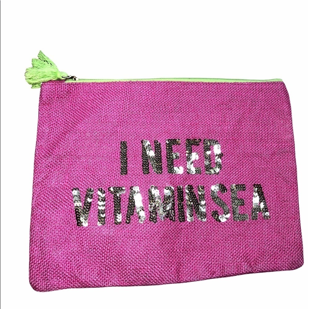 Olive & Hill I need vitamin sea pink travel bag